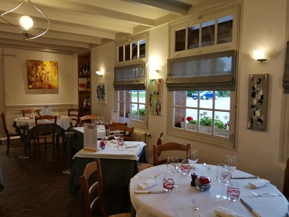 Auberge Du Vieux Tour Le Manoir Canapville  Kültér fotó